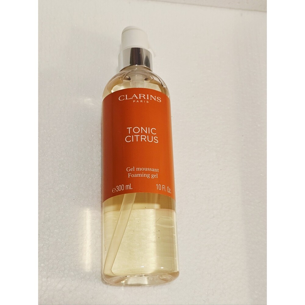 Clarins Tonic Citrus Foaming Gel is a scented shower gel